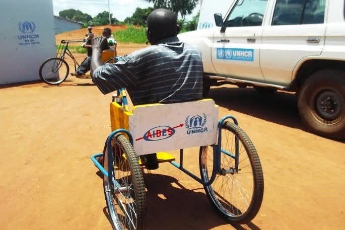 Renforcer l’inclusion des personnes vivant avec handicap : l’engagement d’AIDES avec le soutien du HCR Renforcer l’inclusion des personnes vivant avec handicap : l’engagement d’AIDES avec le soutien du HCR